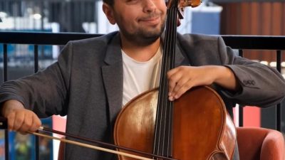 Kocaeli Büyükşehir Belediyesi Oda Orkestrası’nın kurucusu ve viyolonsel sanatçısı Engin