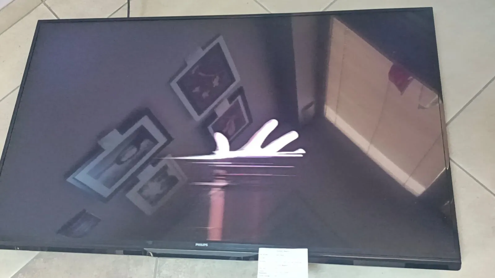 Televizyonu yere indirerek algıyı değiştiren Kocaeli Üniversitesi Güzel Sanatlar Fakültesi