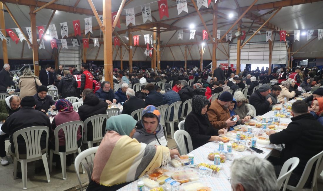İzmit Belediyesi, Ramazan ayının birlik ve paylaşma ruhunu mahallelere taşımaya