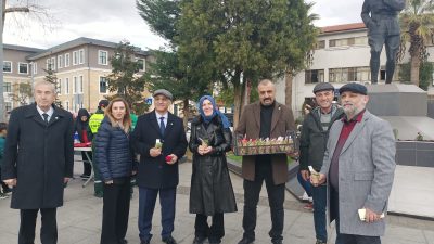 İYİ Parti Gölcük İlçe Başkanı Mustafa Çalışkan ve yönetimi, 8