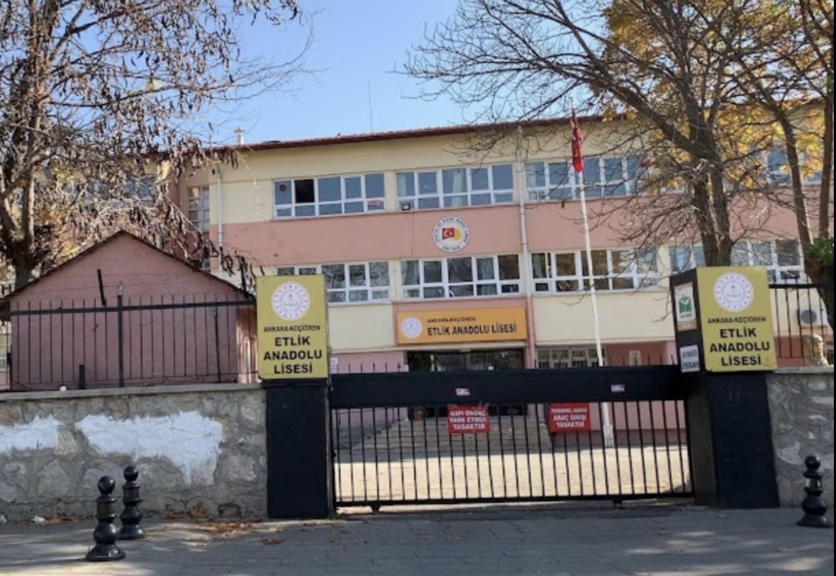 Keçiören Etlik Anadolu Lisesi’nde öğrenciler, son dönemde artan okul şiddetine
