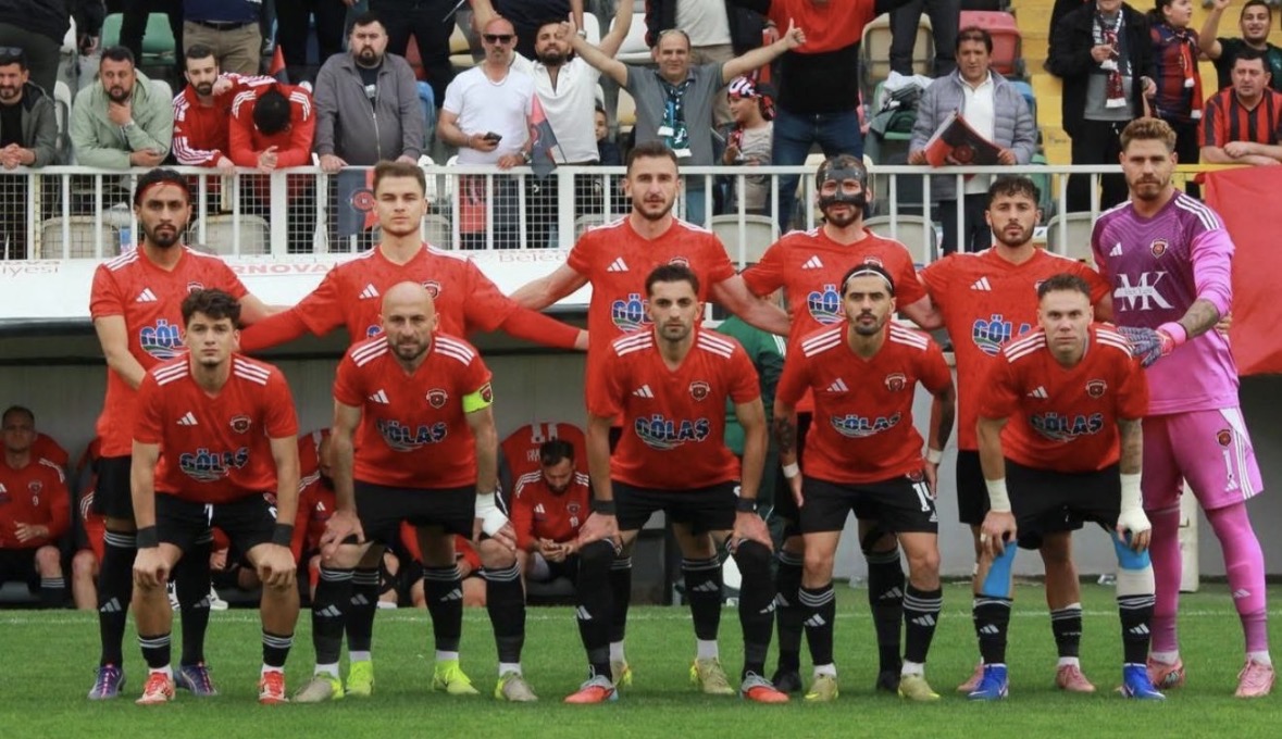 Bölgesel Amatör Lig Play-Off finalinde Keçiören Bağlumspor’u penaltılarla geçen Gölcükspor,