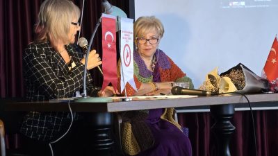 Şiir, anılar ve müzik aynı sahnede… Nilgün Sezeralp’in söyleşi ve